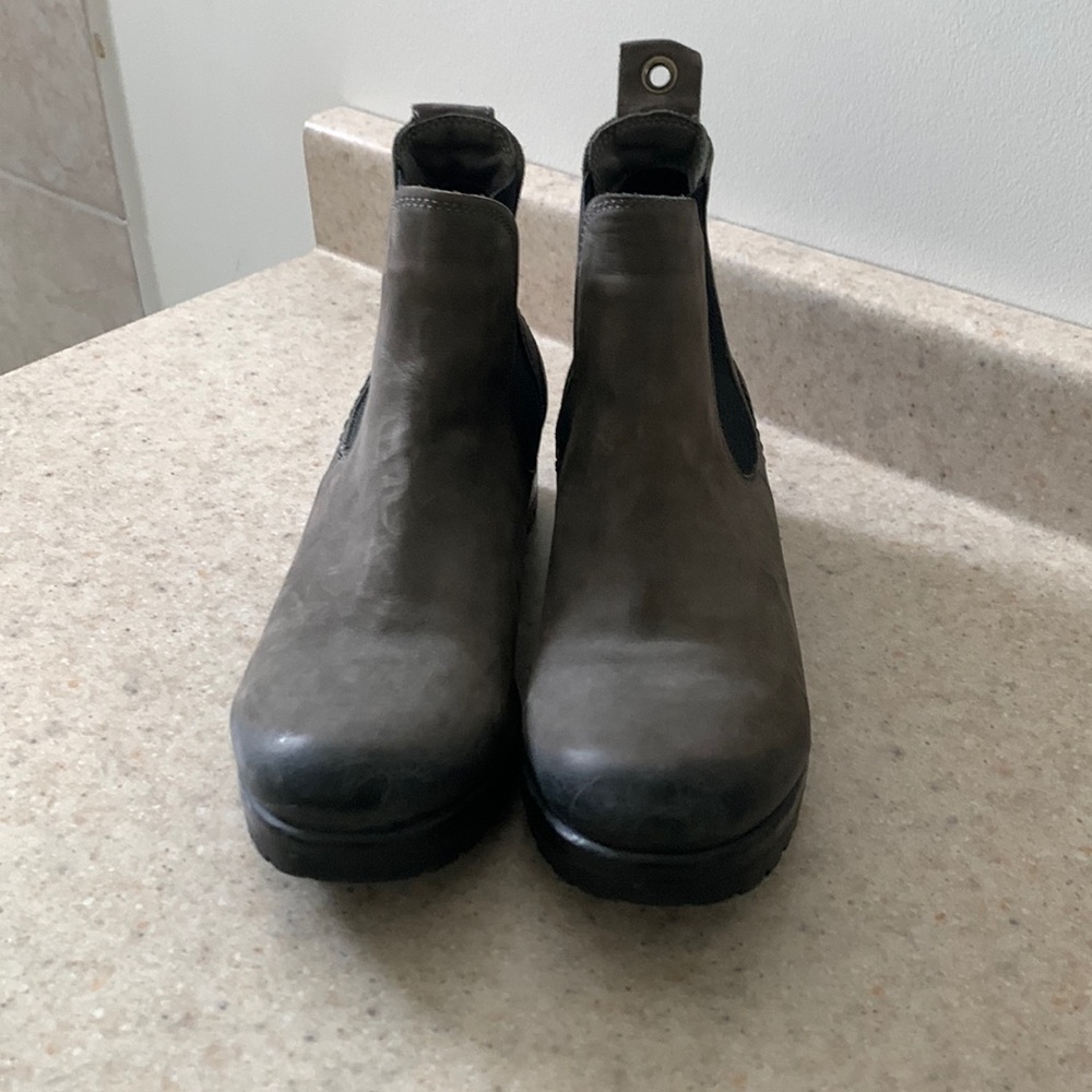 Bueno size 11 (42) Women’s ankle boots
